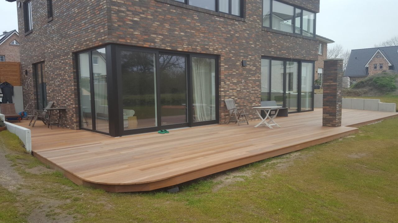 Ergebnis einer von HGB gebauten Holzterasse